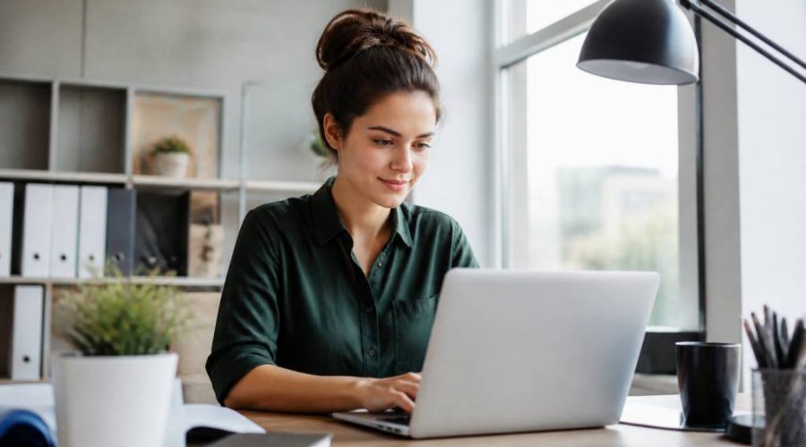 Débuter avec l'ia : outils, usages et méthodes pour bien démarrer